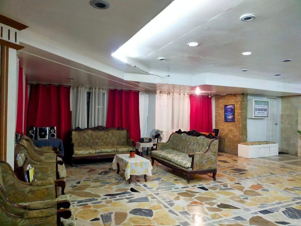 2 Hotel Saleh Angeles Exterior photo